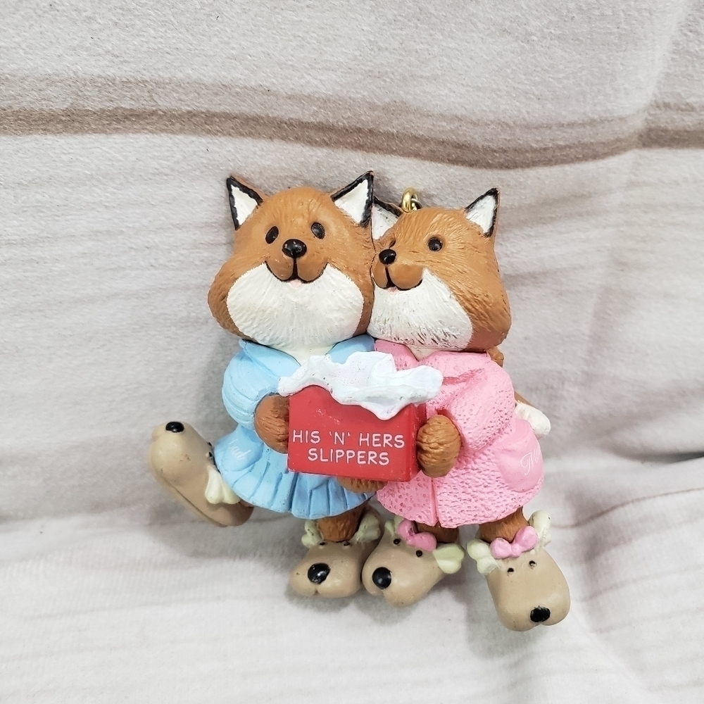 Hallmark Mom & Dad Fox In Robes & Slippers Christmas Ornament 1993 Keepsake 2.5"
